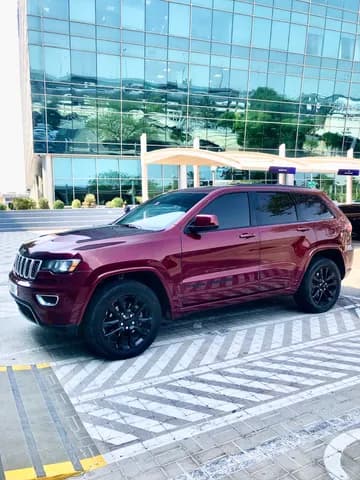 Used Jeep Grand Cherokee Laredo 3.6L 2019 Used Jeep Grand Cherokee Laredo 3.6L 2019 used_cars.forSale