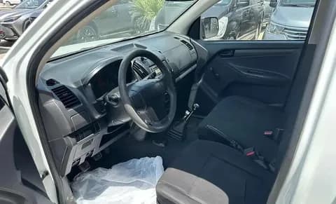 Used Isuzu D-MAX 2014 Used Isuzu D-MAX 2014 used_cars.forSale