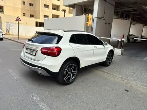 مرسيدس بنز جي ال أي 2018 مستعملة مرسيدس بنز جي ال أي 2018 مستعملة used_cars.forSale