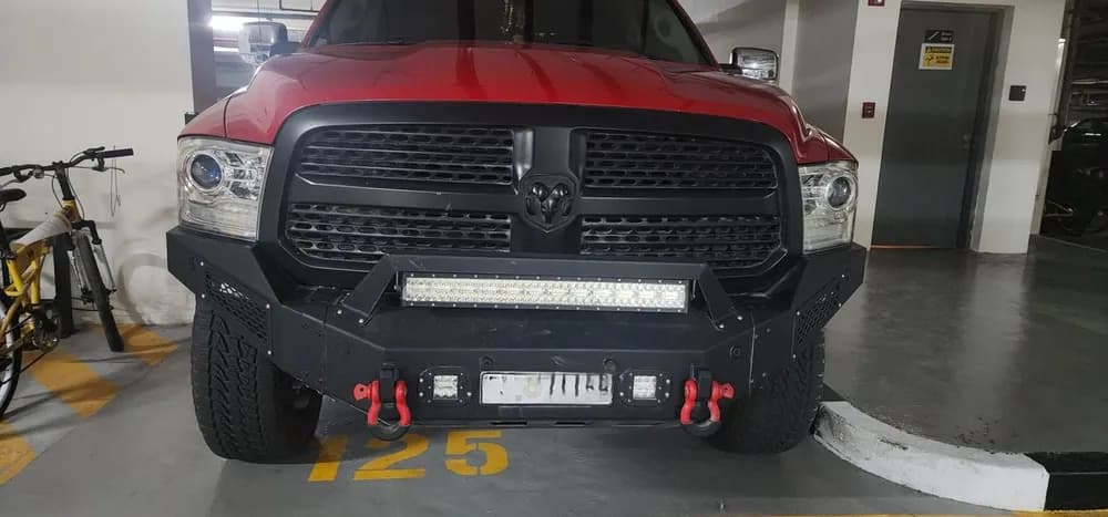 رام 1500 5.7L Laramie (Double Cab) 2017 مستعملة