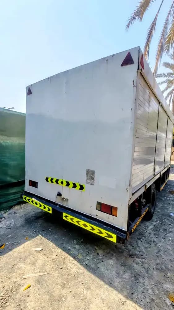 Used Isuzu NPR 2015