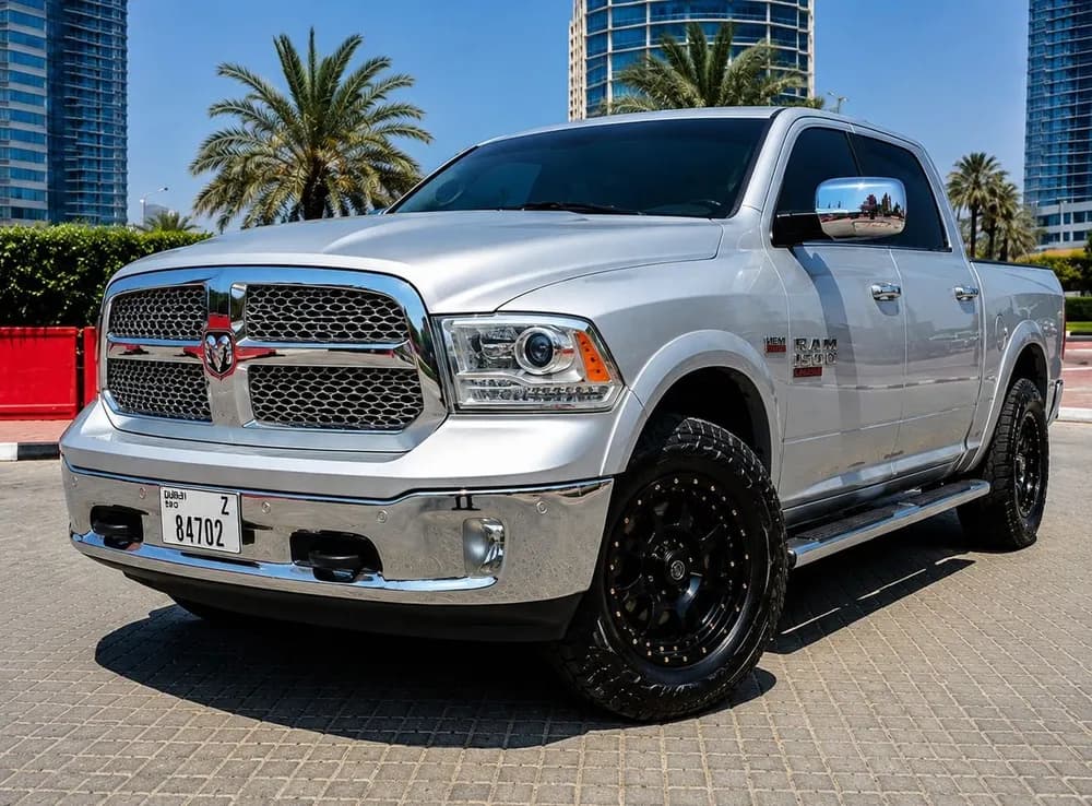 رام 1500 5.7L Laramie (Double Cab) 2017 مستعملة