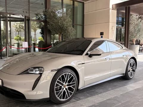 بورش تايكان base 2023 مستعملة بورش تايكان base 2023 مستعملة used_cars.forSale