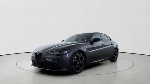 Used Alfa Romeo Giulia 2024 Used Alfa Romeo Giulia 2024 للبيع