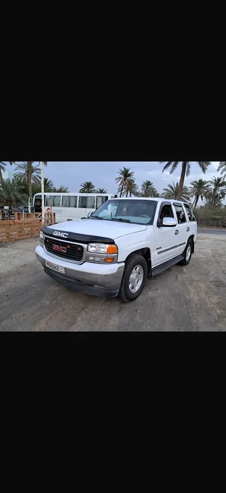 Used GMC Yukon 5.3L SLE (2WD) 2004