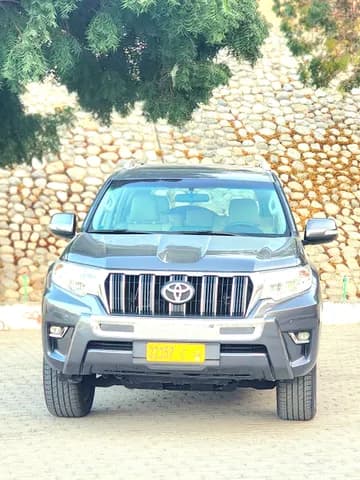 Used Toyota Land Cruiser Prado 4.0L V6 TXL1 2022 Used Toyota Land Cruiser Prado 4.0L V6 TXL1 2022 used_cars.forSale