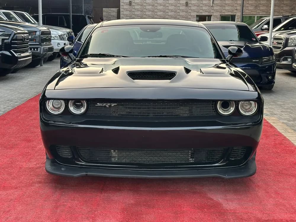 دودج تشالنجر 6.2L SRT Hellcat Widebody 2015 مستعملة