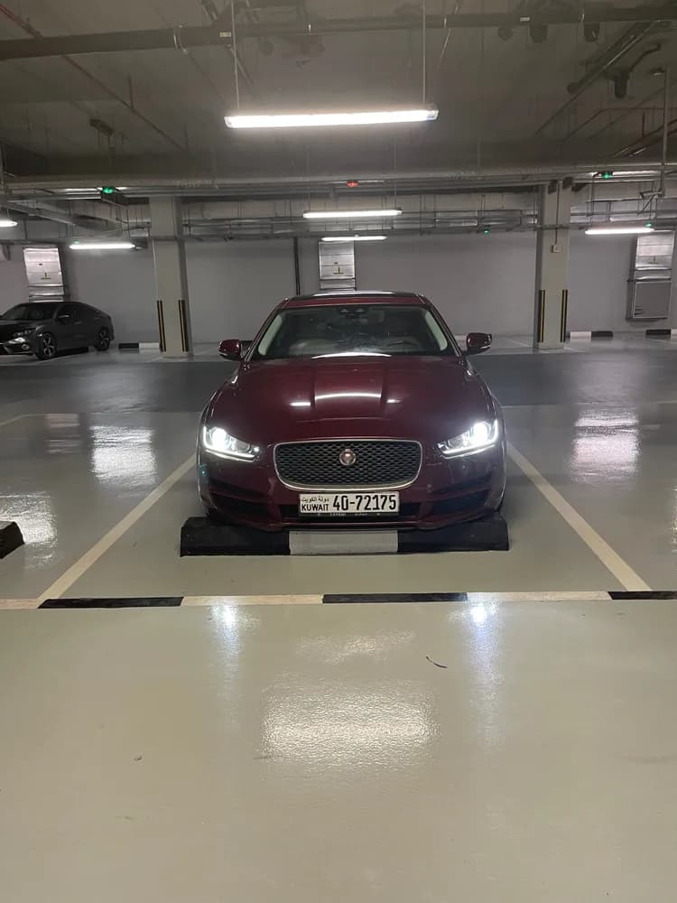 Used Jaguar XE 2.0 Prestige 2017