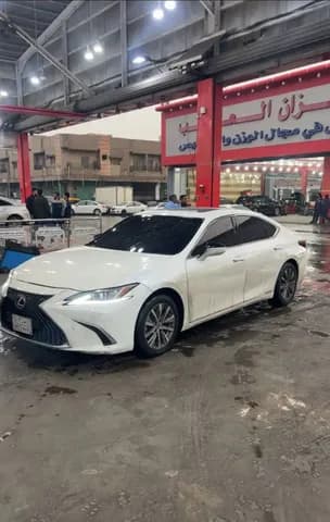 لكزس آي أس 300 4 door 2.5L 2020 مستعملة لكزس آي أس 300 4 door 2.5L 2020 مستعملة used_cars.forSale