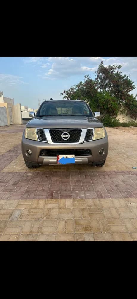 Used Nissan Pathfinder LE 2008