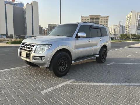 Used Mitsubishi Pajero 3.8L GLS 5 Door high 2017 Used Mitsubishi Pajero 3.8L GLS 5 Door high 2017 for sale