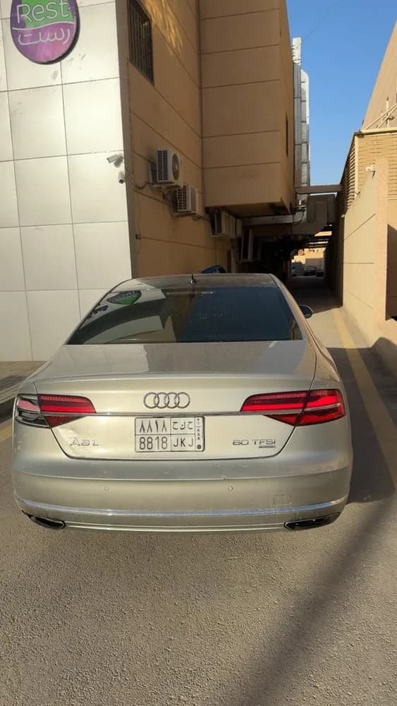 Used Audi A8 L 4.0L (420 HP) 2016