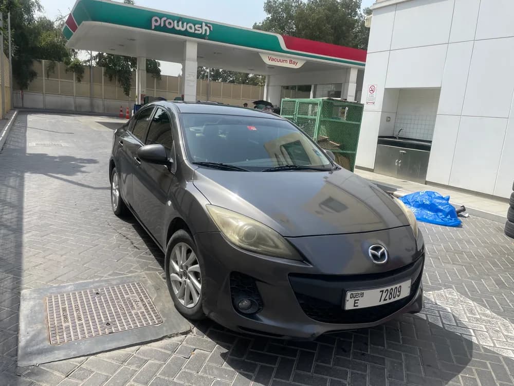 مازدا 3 Sedan 1.6L 2014 مستعملة