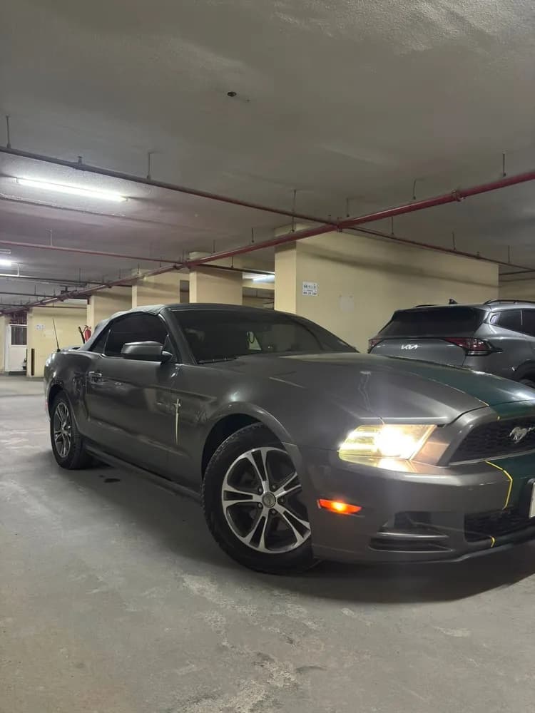 Used Ford Mustang 3.7L Convertible 2014