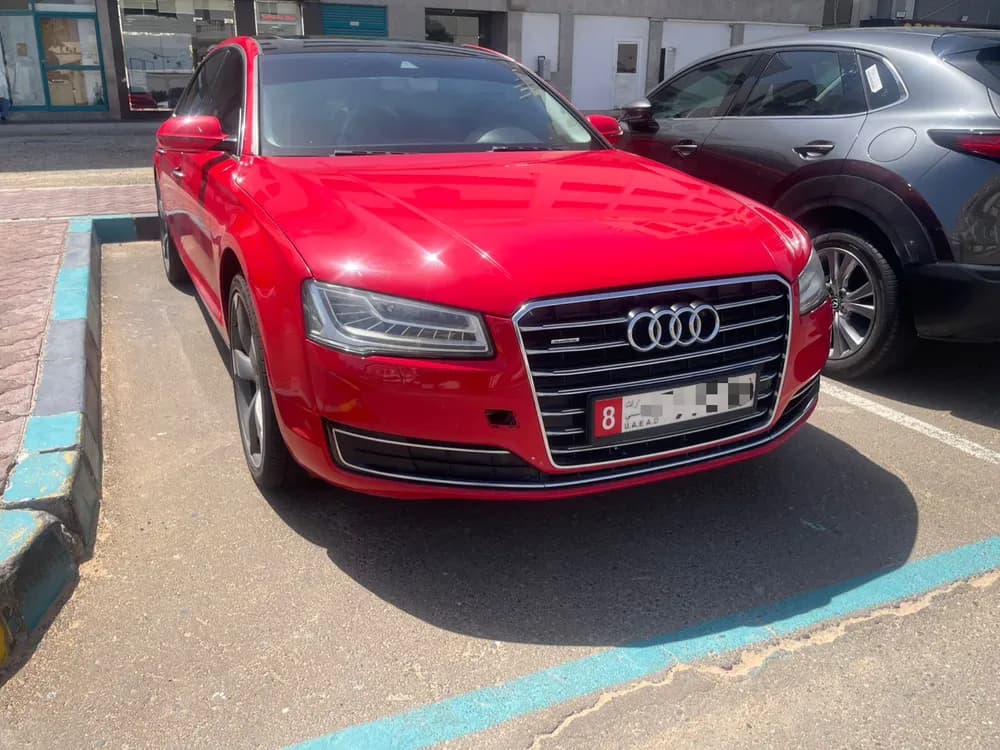 أودي أي8 أل 4.0L 420 HP 2016 مستعملة