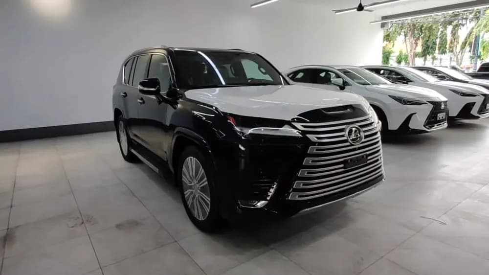 New Lexus LX 600 Signature AWD 7-Seats 2025 New Lexus LX 600 Signature AWD 7-Seats 2025 used_cars.forSale