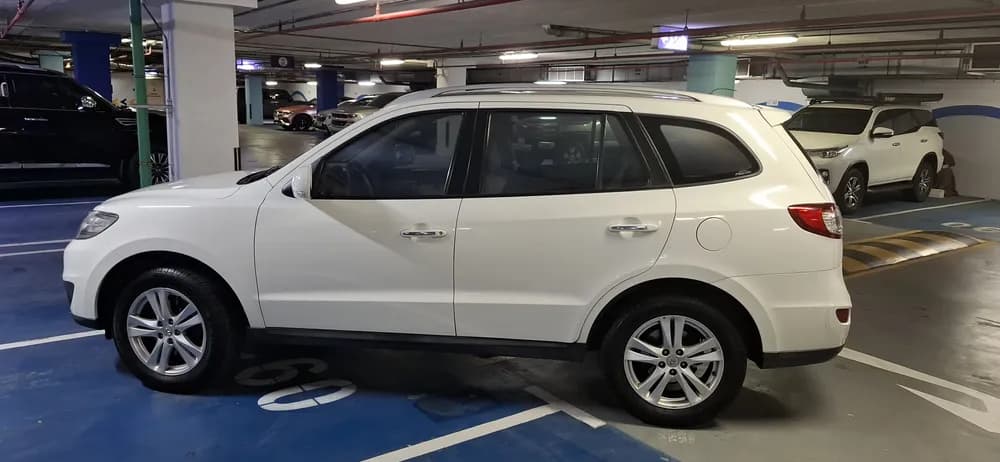 Used Hyundai Santa Fe 3.5L High (AWD) 2012 Used Hyundai Santa Fe 3.5L High (AWD) 2012 used_cars.forSale