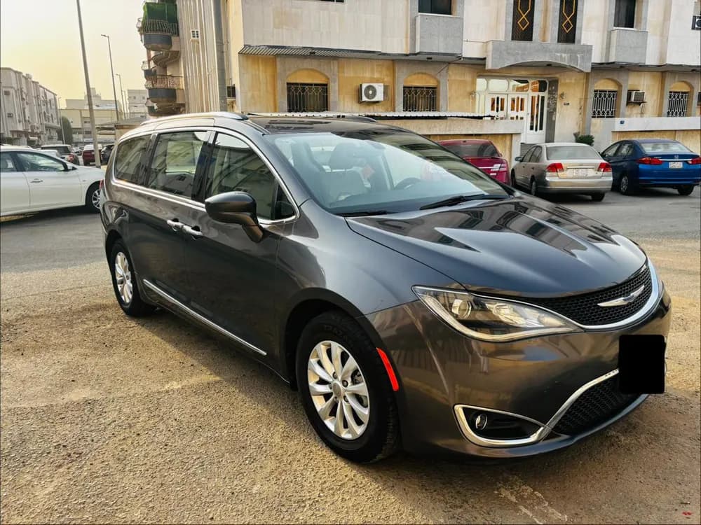 Used Chrysler Pacifica 3.6L V6 Touring Limited 2019
