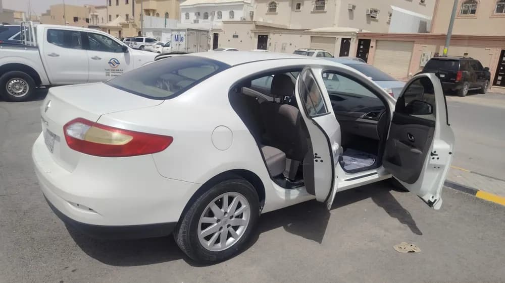 Used Renault Fluence 1.6L PE 2013