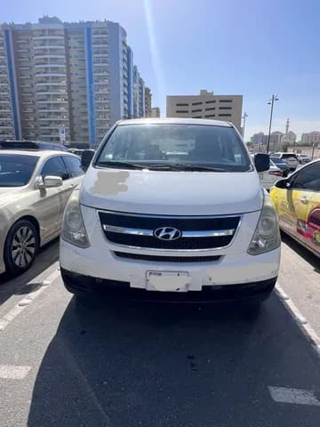 Used Hyundai H1 9-Seater Passenger Van 2015 Used Hyundai H1 9-Seater Passenger Van 2015 for sale