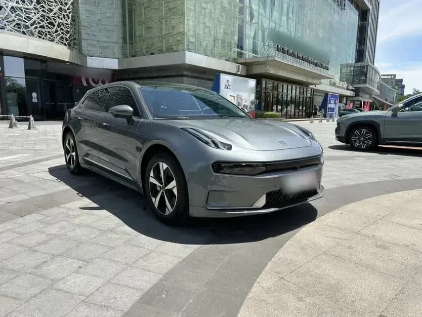زيكر 001 performance-544-hp-awd 2022 مستعملة زيكر 001 performance-544-hp-awd 2022 مستعملة used_cars.forSale