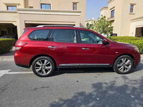 Used Nissan Pathfinder 3.5L SL 4WD (7 Seater) 2014 Used Nissan Pathfinder 3.5L SL 4WD (7 Seater) 2014 used_cars.forSale