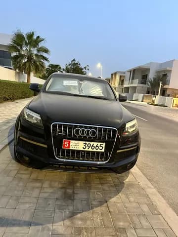 أودي كيو7 4.2L (340 HP) 2015 مستعملة أودي كيو7 4.2L (340 HP) 2015 مستعملة used_cars.forSale