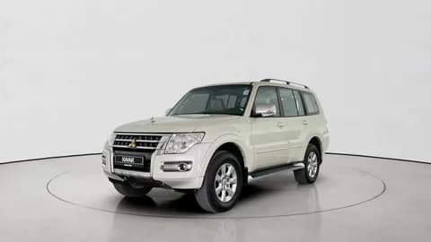 ميتسوبيشي باجيرو 2022 مستعملة ميتسوبيشي باجيرو 2022 مستعملة used_cars.forSale