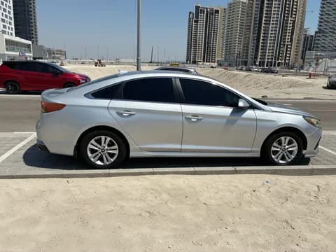 Used Hyundai Sonata 2.0L Hybrid SE 2018 Used Hyundai Sonata 2.0L Hybrid SE 2018 used_cars.forSale
