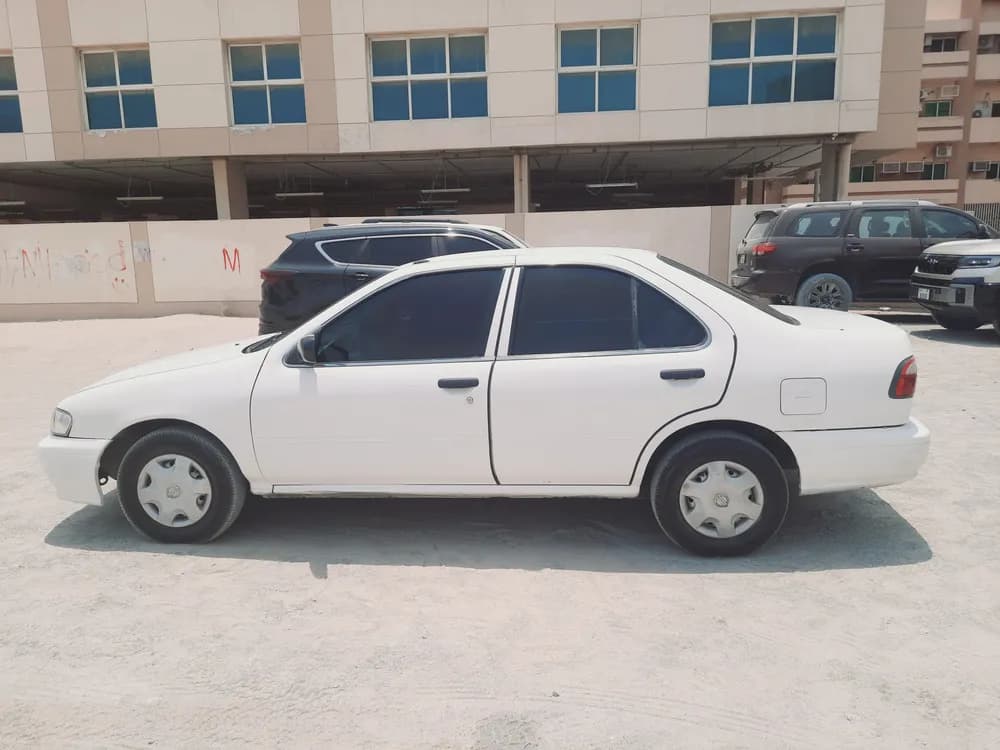 Used Nissan Sunny 2000