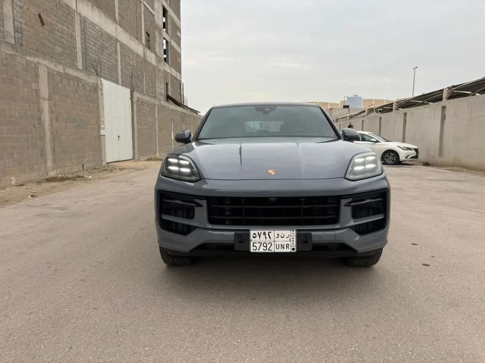 Used Porsche Cayenne 2024