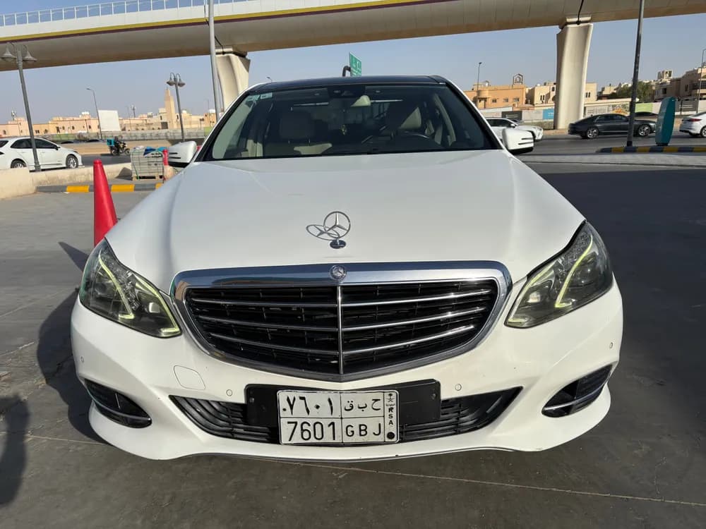 Used Mercedes-Benz E-Class E 200 CGI 2014