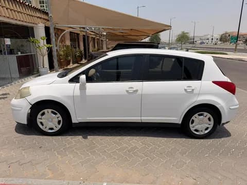 Used Nissan Tiida 1.8 Hatchback 2011 Used Nissan Tiida 1.8 Hatchback 2011 for sale