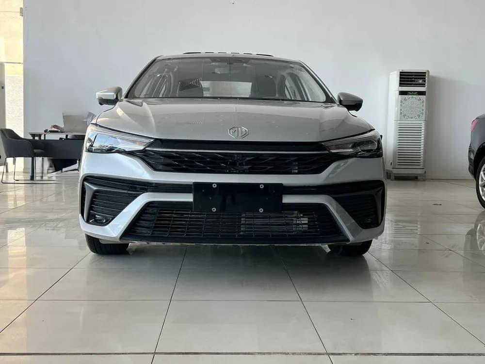 New MG 5 1.5L LUX 2026