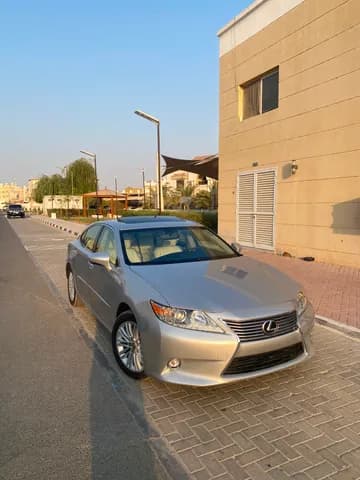 لكزس إي أس 350 4 door 3.5L 2015 مستعملة لكزس إي أس 350 4 door 3.5L 2015 مستعملة used_cars.forSale
