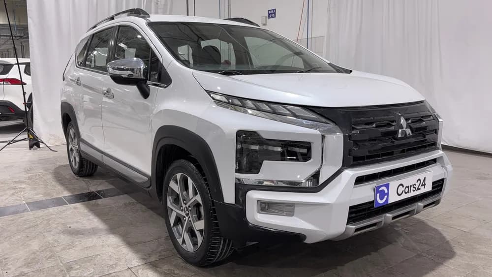 Used Mitsubishi Xpander Cross 2024