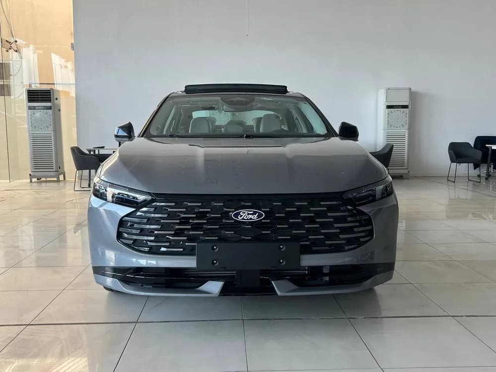 New Ford Taurus 2.0L EcoBoost Titanium 2026
