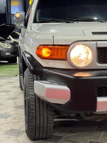تويوتا اف جاي كروزر 4.0L GXR 2014 مستعملة تويوتا اف جاي كروزر 4.0L GXR 2014 مستعملة used_cars.forSale