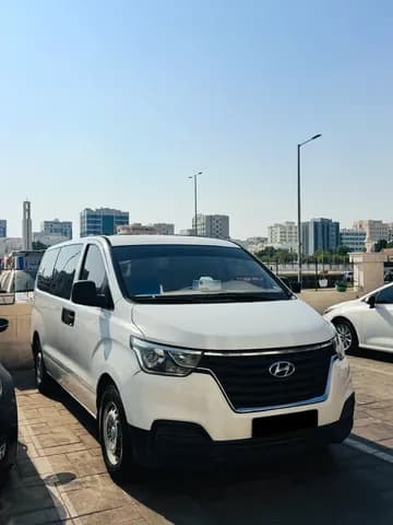 هيونداي إتش1 12-Seater Passenger Van 2021 مستعملة هيونداي إتش1 12-Seater Passenger Van 2021 مستعملة used_cars.forSale