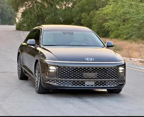 Used Hyundai Azera 3.5L V6 Calligraphy 2024 Used Hyundai Azera 3.5L V6 Calligraphy 2024 used_cars.forSale