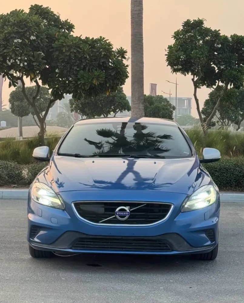 Used Volvo V40 T5 R Design Plus 2019