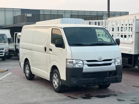 تويوتا هايس Low Roof Van 2022 مستعملة تويوتا هايس Low Roof Van 2022 مستعملة used_cars.forSale