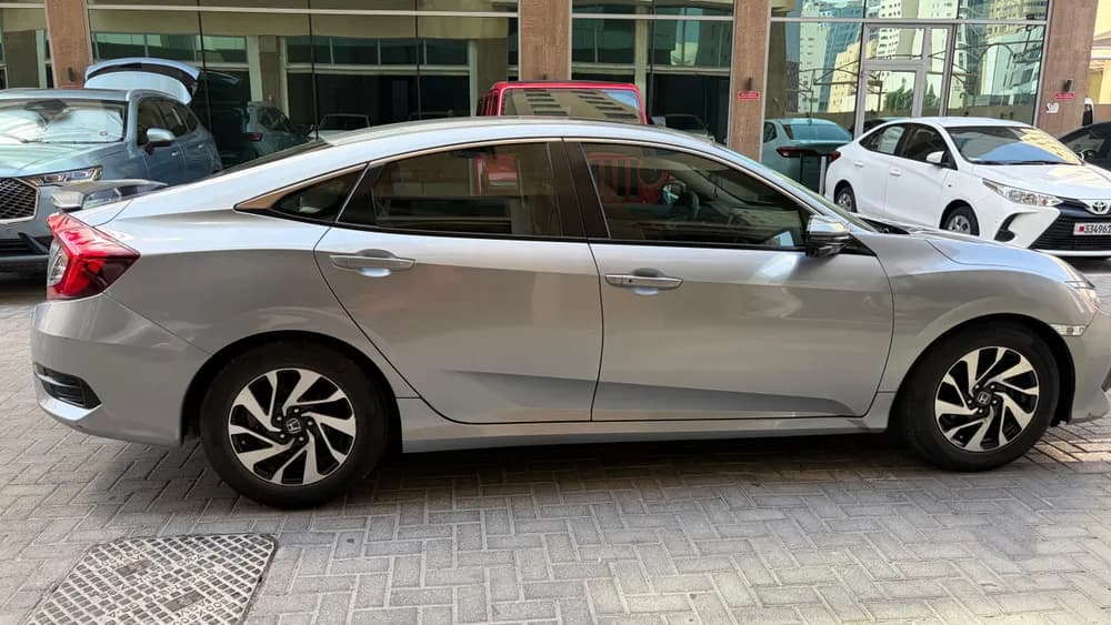 Used Honda Civic 2.0 LXi 2016