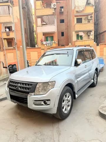 Used Mitsubishi Pajero 2015 Used Mitsubishi Pajero 2015 used_cars.forSale