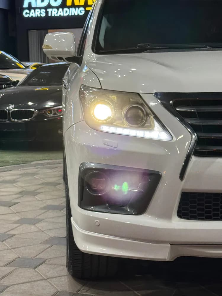 Used Lexus LX 570 5 door 5.7L 2011