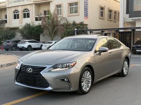Used Lexus ES 350 4 door 3.5L 2016 Used Lexus ES 350 4 door 3.5L 2016 used_cars.forSale
