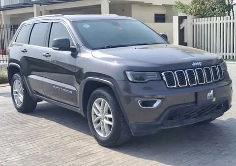 جيب جراند شيروكي لاريدو 2018 مستعملة جيب جراند شيروكي لاريدو 2018 مستعملة used_cars.forSale
