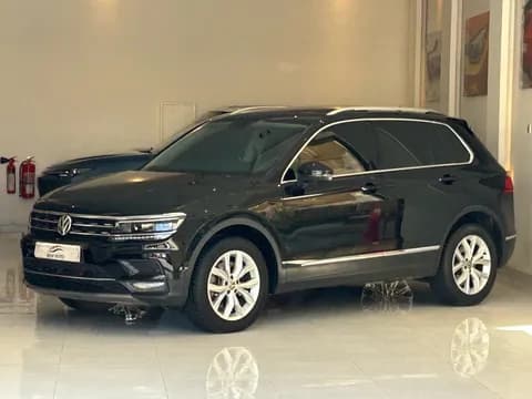 فولكس فاجن تيغوان 2.0 TSI 4Motion 2020 مستعملة فولكس فاجن تيغوان 2.0 TSI 4Motion 2020 مستعملة used_cars.forSale