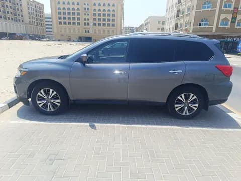 Used Nissan Pathfinder 3.5L SL 4WD 2017 Used Nissan Pathfinder 3.5L SL 4WD 2017 used_cars.forSale